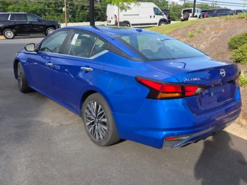Another view of 2025 Nissan Altima 2.5 SV for sale in Macon, GA at ALM Hyundai Macon