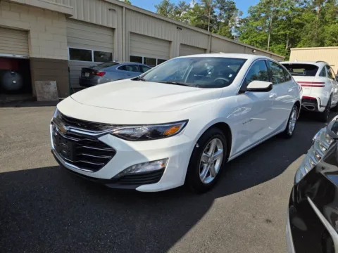 White 2024 Chevrolet Malibu LT for sale in Macon, GA