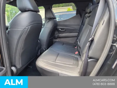 More photos of 2025 Hyundai Santa Cruz SEL at ALM Hyundai Macon, GA