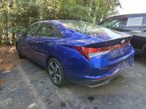 Another view of 2023 Hyundai Elantra SEL for sale in Macon, GA at ALM Hyundai Macon