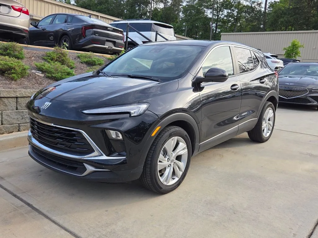 2025 Buick Encore GX Preferred's photo