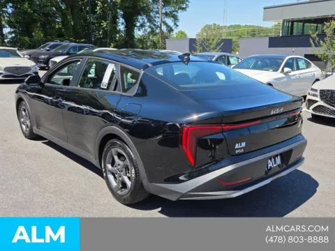 More photos of 2025 Kia K4 LXS at ALM Hyundai Macon, GA
