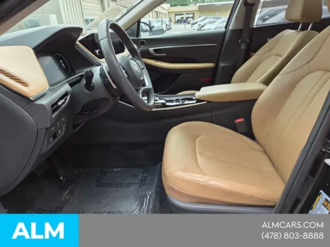 Another view of 2023 Hyundai Sonata Hybrid Limited for sale in Macon, GA at ALM Hyundai Macon