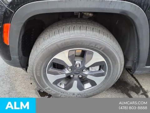Another view of 2024 Jeep Grand Cherokee 4xe for sale in Macon, GA at ALM Hyundai Macon