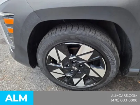 More photos of 2024 Hyundai Kona SEL at ALM Hyundai Macon, GA