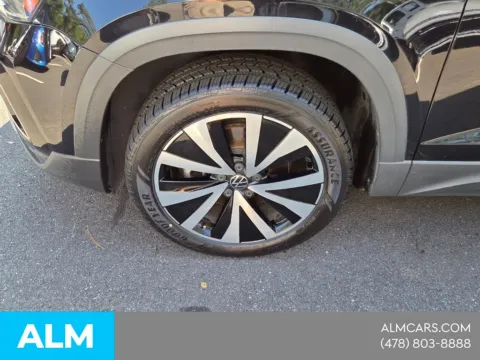 Another view of 2022 Volkswagen Taos 1.5T SE for sale in Macon, GA at ALM Hyundai Macon