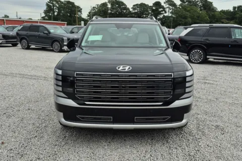 Another view of 2026 Hyundai Palisade Hybrid Calligraphy for sale in Macon, GA at ALM Hyundai Macon