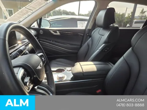 More photos of 2025 Genesis GV80 2.5T at ALM Hyundai Macon, GA