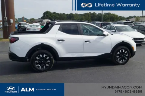 More photos of 2026 Hyundai Santa Cruz SEL at ALM Hyundai Macon, GA