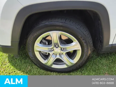 Another view of 2024 Jeep Compass Latitude for sale in Macon, GA at ALM Hyundai Macon