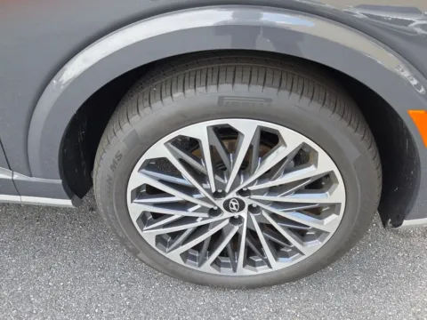More photos of 2026 Hyundai Palisade Hybrid Calligraphy at ALM Hyundai Macon, GA