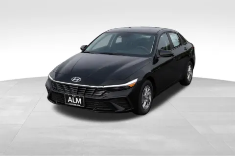 Black 2026 Hyundai Elantra SE for sale in Macon, GA