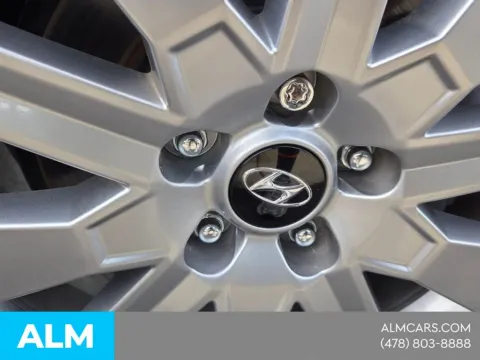 More photos of 2025 Hyundai Palisade SEL at ALM Hyundai Macon, GA