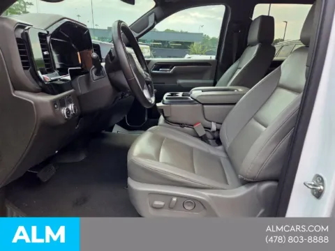 More photos of 2025 GMC Sierra 1500 SLT at ALM Hyundai Macon, GA