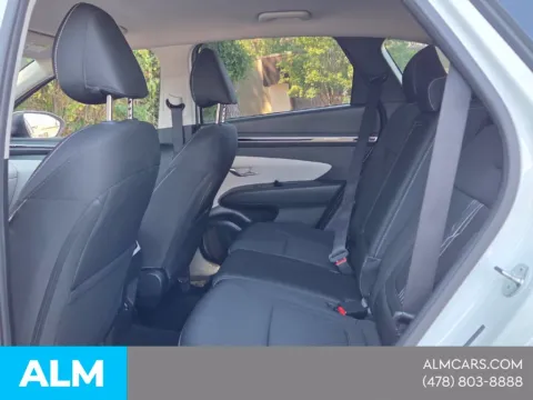 More photos of 2024 Hyundai Tucson SEL at ALM Hyundai Macon, GA