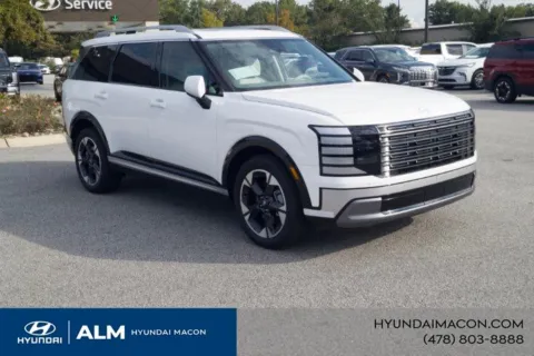 More photos of 2027 Hyundai Palisade Hybrid Limited at ALM Hyundai Macon, GA