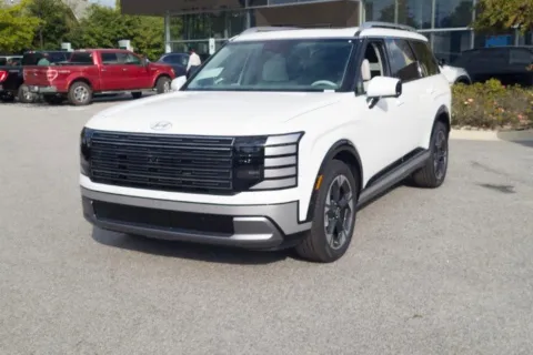 Another view of 2027 Hyundai Palisade Hybrid Limited for sale in Macon, GA at ALM Hyundai Macon