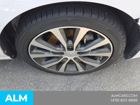 More photos of 2018 Hyundai Elantra GT at ALM Hyundai Macon, GA