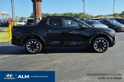 More photos of 2026 Hyundai Santa Cruz SEL at ALM Hyundai Macon, GA