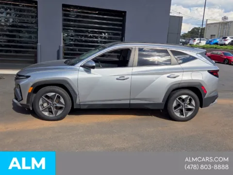 Photos of 2025 Hyundai Tucson SEL for sale in Macon, GA at ALM Hyundai Macon