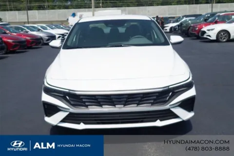 Another view of 2026 Hyundai Elantra SE for sale in Macon, GA at ALM Hyundai Macon