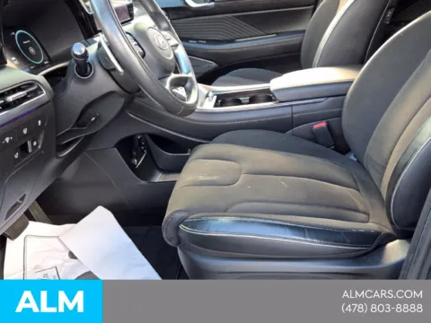 More photos of 2025 Hyundai Palisade Calligraphy Night Edition at ALM Hyundai Macon, GA