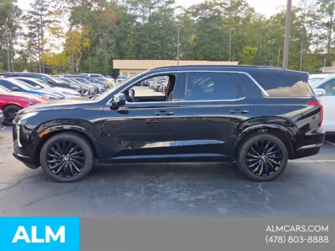 Photos of 2025 Hyundai Palisade Calligraphy Night Edition for sale in Macon, GA at ALM Hyundai Macon
