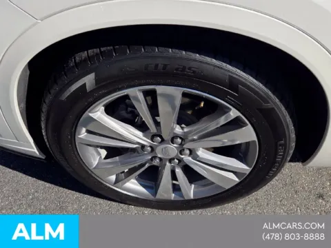 Another view of 2022 Cadillac XT6 Premium Luxury for sale in Macon, GA at ALM Hyundai Macon