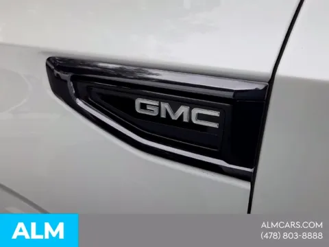 Another view of 2023 GMC Yukon Denali Ultimate for sale in Macon, GA at ALM Hyundai Macon