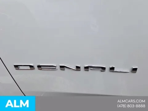 More photos of 2023 GMC Yukon Denali Ultimate at ALM Hyundai Macon, GA