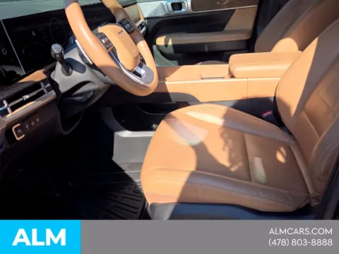 More photos of 2024 Hyundai Santa Fe Limited at ALM Hyundai Macon, GA