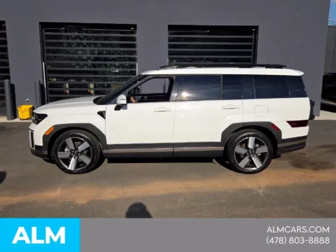 Photos of 2024 Hyundai Santa Fe Hybrid Limited for sale in Macon, GA at ALM Hyundai Macon