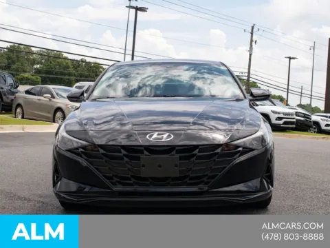 Another view of 2023 Hyundai Elantra SEL for sale in Macon, GA at ALM Hyundai Macon