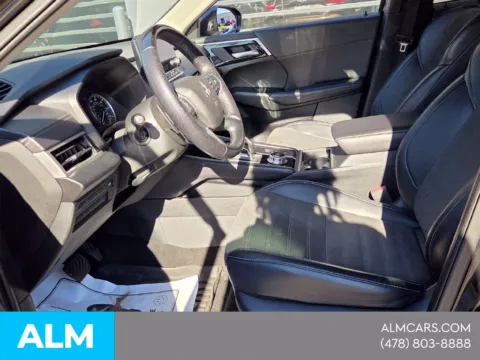 More photos of 2024 Mitsubishi Outlander at ALM Hyundai Macon, GA