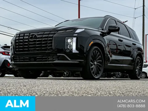 Photos of 2025 Hyundai Palisade Calligraphy Night Edition for sale in Macon, GA at ALM Hyundai Macon