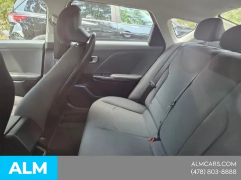 More photos of 2025 Kia K4 LXS at ALM Hyundai Macon, GA