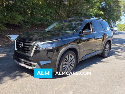 Black 2025 Nissan Pathfinder SL for sale in Macon, GA