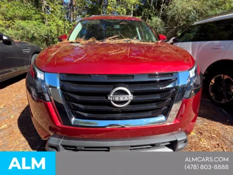 Photos of 2025 Nissan Pathfinder Platinum for sale in Macon, GA at ALM Hyundai Macon