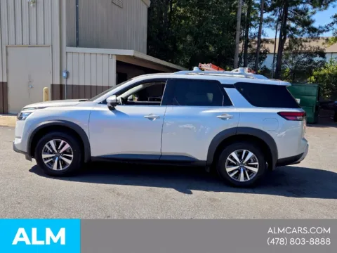 Photos of 2024 Nissan Pathfinder SL for sale in Macon, GA at ALM Hyundai Macon