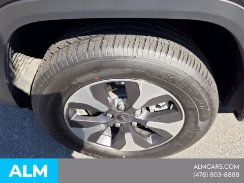 Another view of 2024 Jeep Grand Cherokee 4xe for sale in Macon, GA at ALM Hyundai Macon