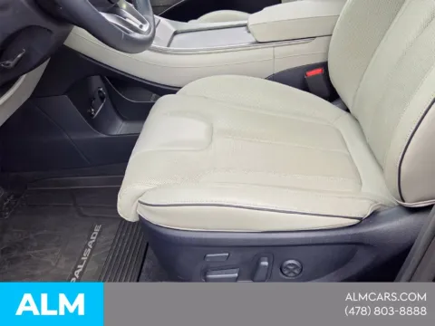 Another view of 2022 Hyundai Palisade Calligraphy for sale in Macon, GA at ALM Hyundai Macon