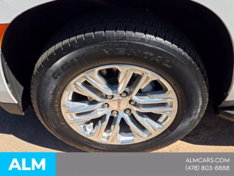 Another view of 2023 GMC Yukon XL SLT for sale in Macon, GA at ALM Hyundai Macon
