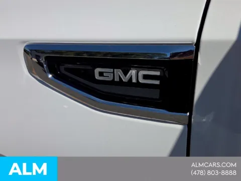 More photos of 2023 GMC Yukon XL SLT at ALM Hyundai Macon, GA