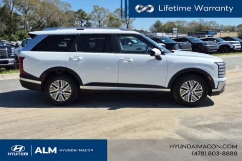 More photos of 2027 Hyundai Palisade Hybrid at ALM Hyundai Macon, GA