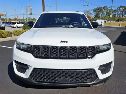 Photos of 2023 Jeep Grand Cherokee Altitude for sale in Macon, GA at ALM Mazda Macon