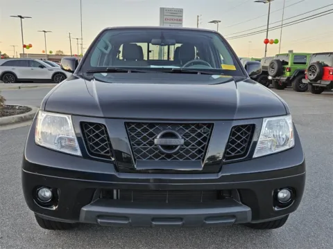 Photos of 2021 Nissan Frontier SV for sale in Macon, GA at ALM Mazda Macon