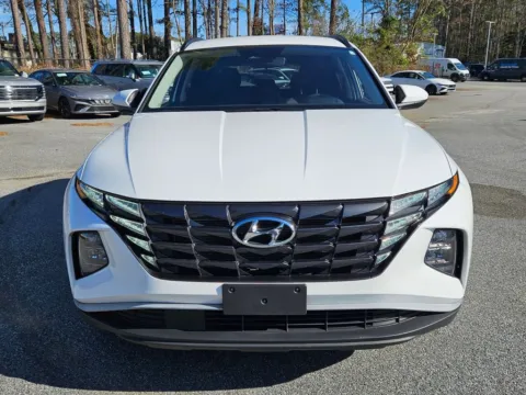 Photos of 2024 Hyundai Tucson SEL for sale in Macon, GA at ALM Mazda Macon