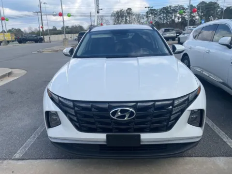 Photos of 2024 Hyundai Tucson SEL for sale in Macon, GA at ALM Mazda Macon
