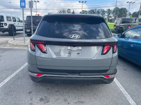 More photos of 2024 Hyundai Tucson SEL at ALM Mazda Macon, GA