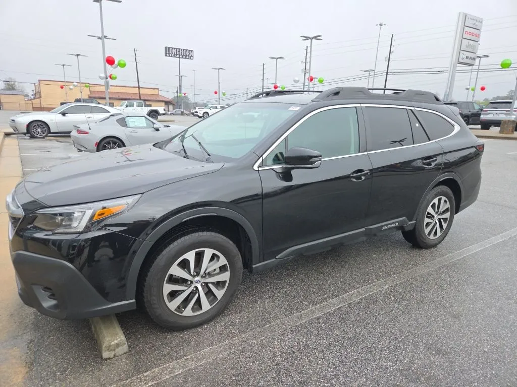 Black 2022 Subaru Outback Premium for sale in Macon, GA